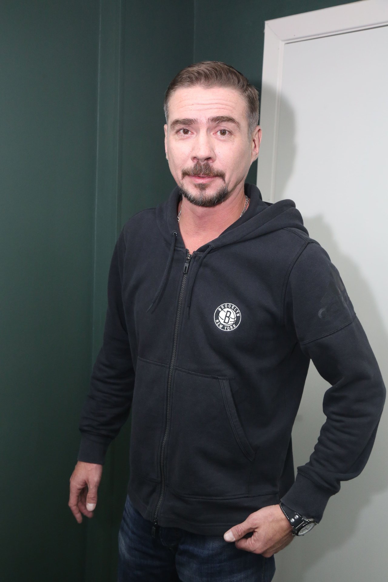 Денис Никифоров актер