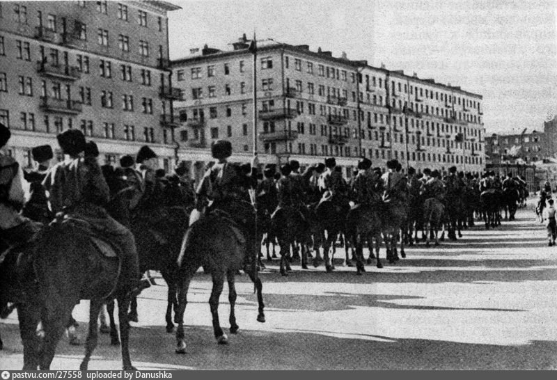 Картинки казаки в берлине великая отечественная война