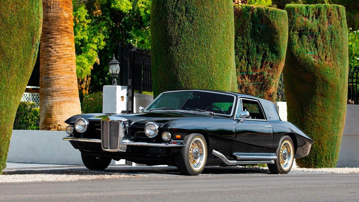 Stutz Blackhawk 1971