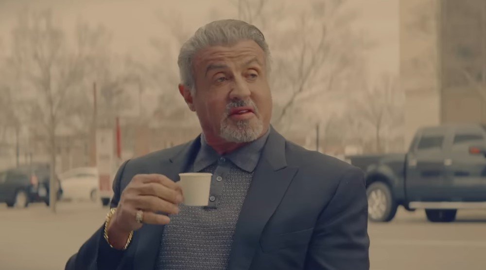 Сильвестр Сталлоне стал боссом мафии в первом тизере сериала «Король ...