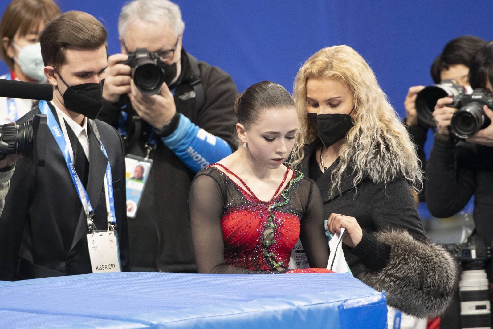 Допинг несовершеннолетних спортсменов. Тутберидзе 2022. Этери Тутберидзе 2022. Даниил Глейхенгауз и Камила Валиева. Тренер Тутберидзе.