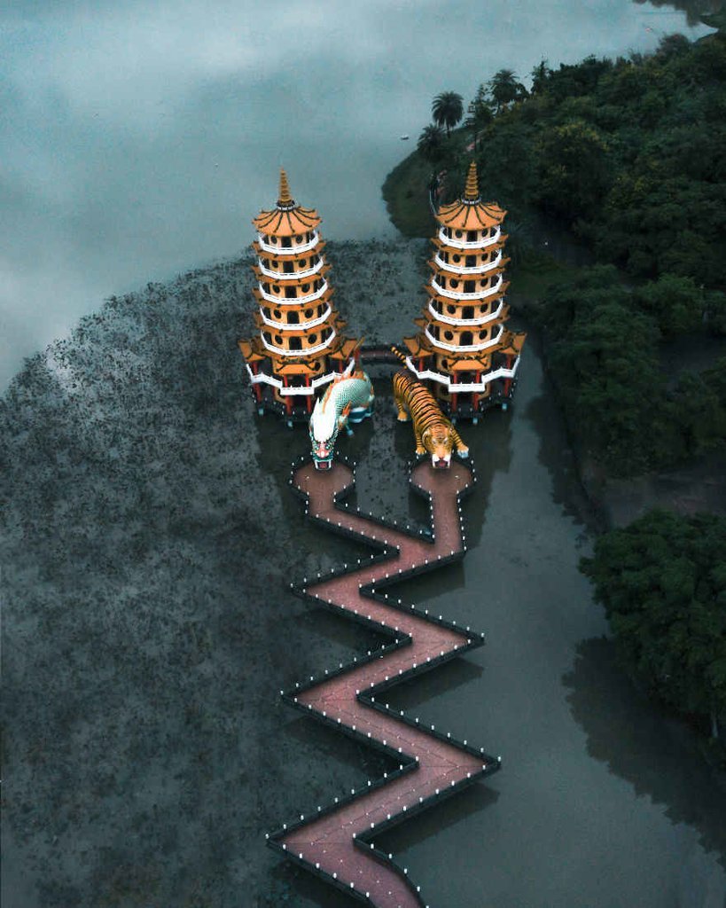 Пагоды дракона и тигра Тайвань