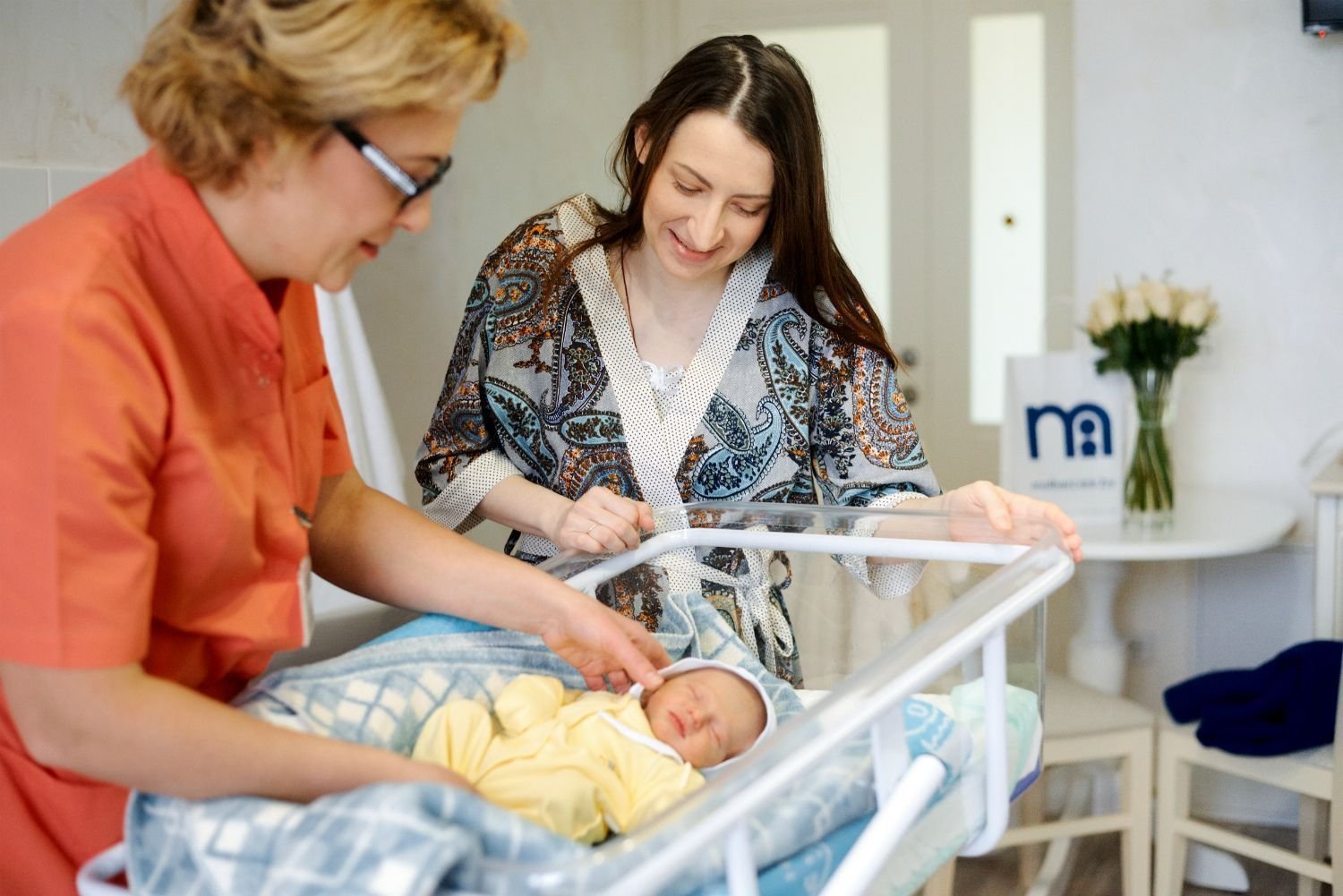 семья с новорожденным. рождение второго ребенка в беларуси. выплаты при рождении ребенка 2020. старший ребенок в семье. младший ребенок.