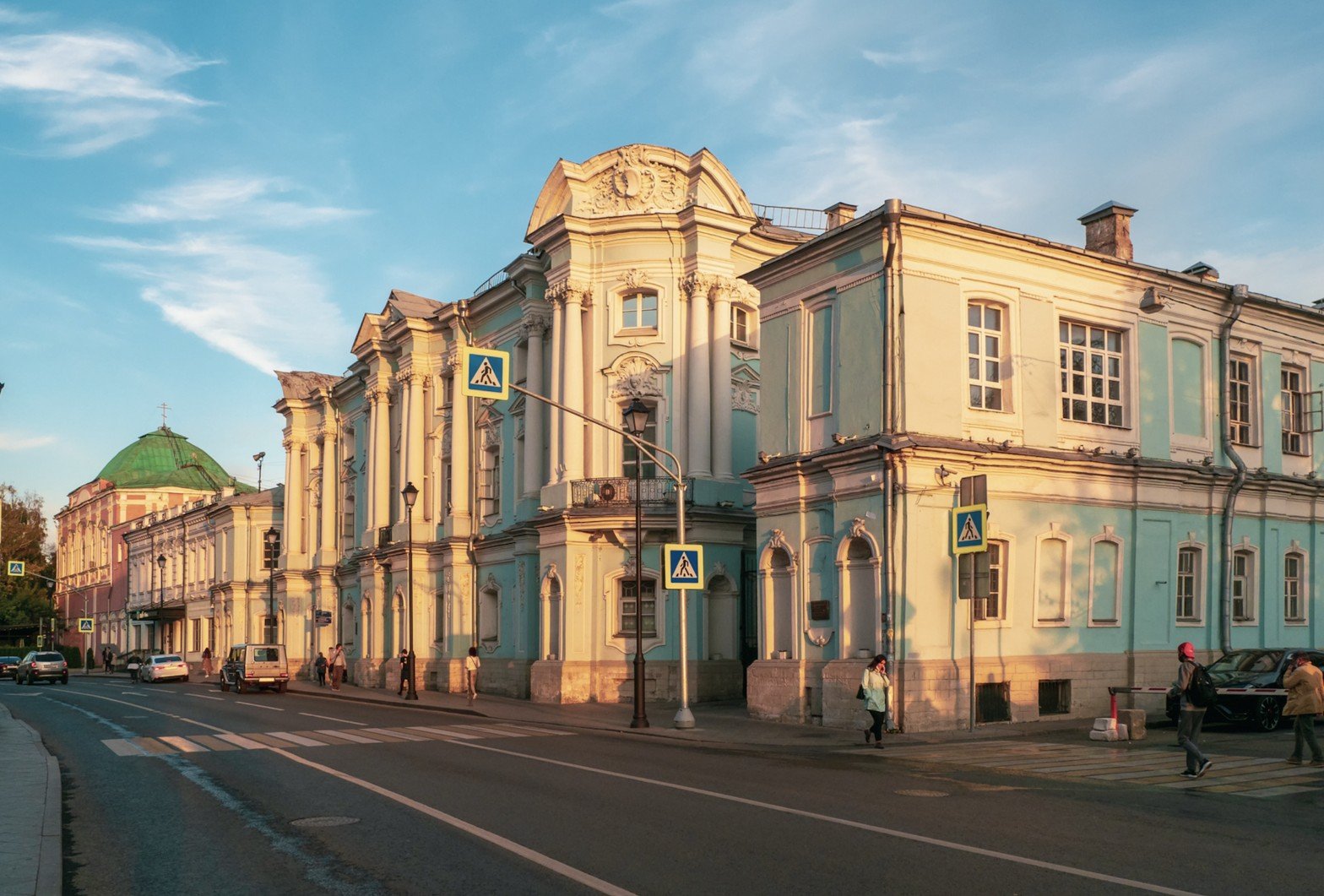 Дом комод на покровке история