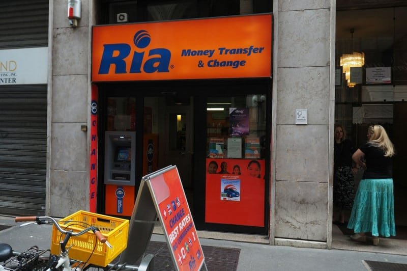 Ria transfer. Логотип RIA money. RIA денежные переводы. RIA money transfer табличка.