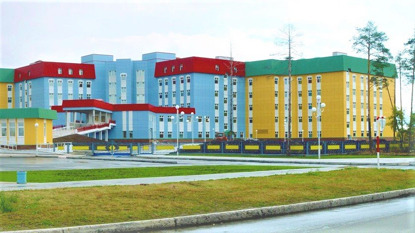 Больница нижне. Окружная клиническая больница Нижневартовск. Детская клиническая больница Нижневартовск. Нижневартовская детская Окружная больница. Окружная клиническая детская больница город Нижневартовск.