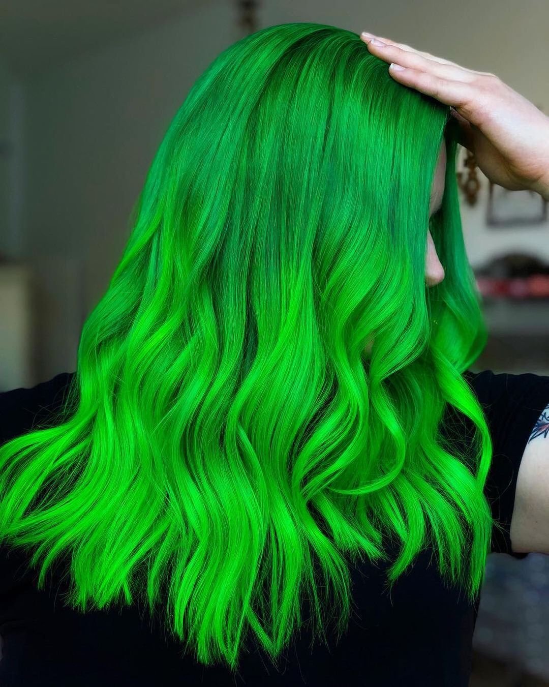 Чем покрасить волосы в зеленый синий красный