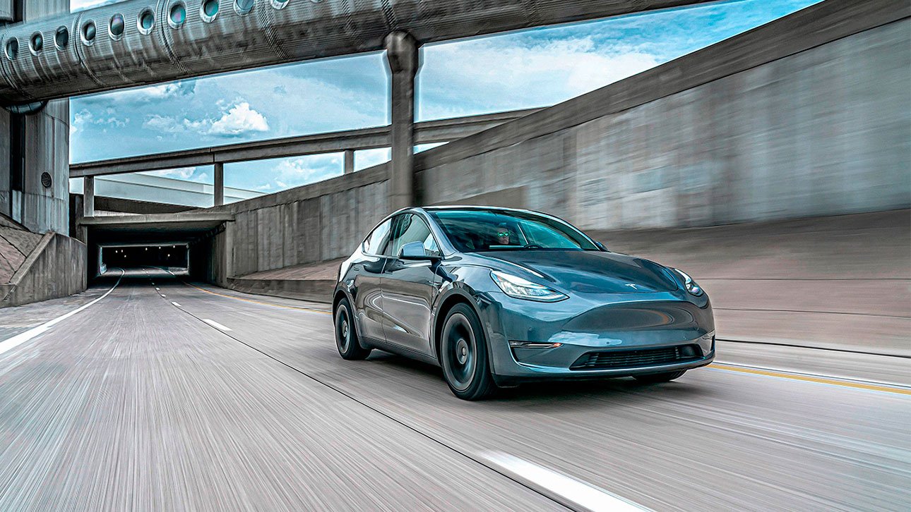 Tesla model long range. Тесла Лонг Рендж. Tesla model y long range. Тесла модель y. Кроссовер Tesla model y.