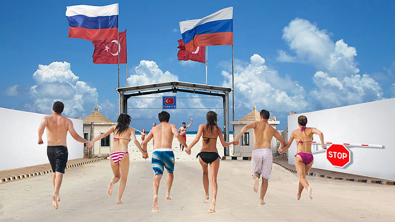 Туристы из россии в турции. Туристы в Турции. Флаг Турции. Турция ждет туристов. Россияне в Турции.