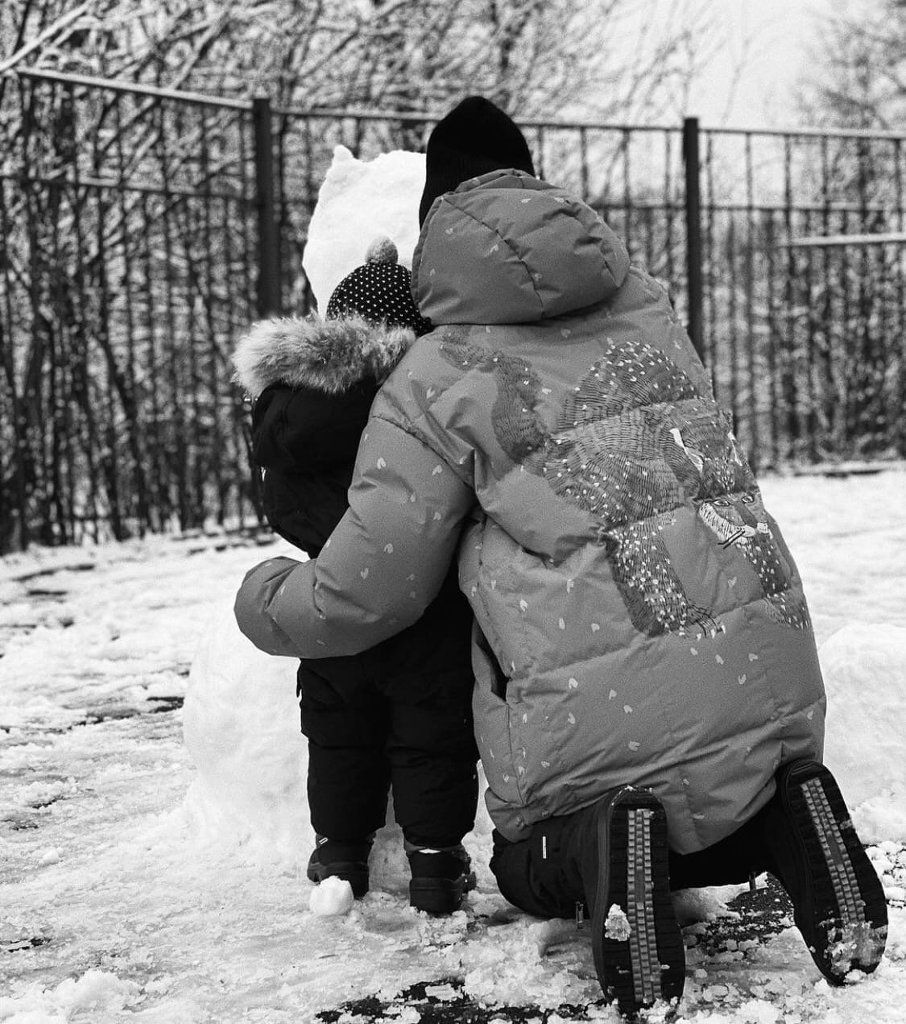 Сафонов Кирилл и Саша Савельева с сыном