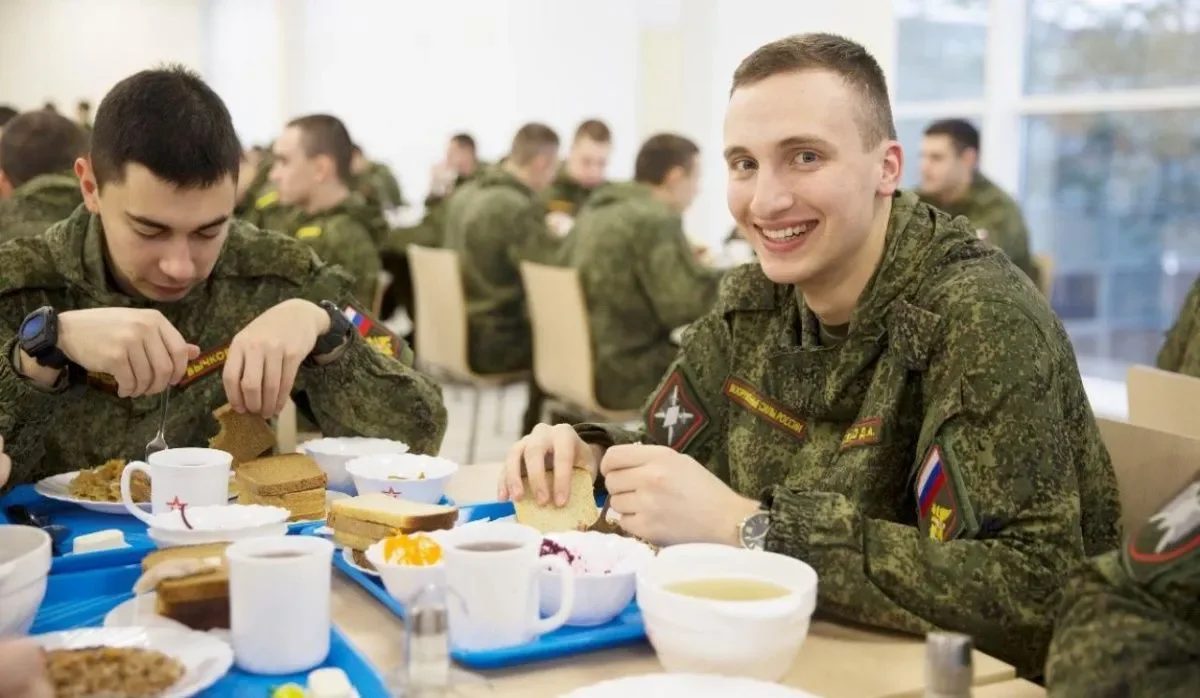 Служба военного обеспечения. Научная рота Эра Анапа. Столовая солдат армии РФ. Эра Технополис Анапа столовая. Солдатская столовая Российской армии.