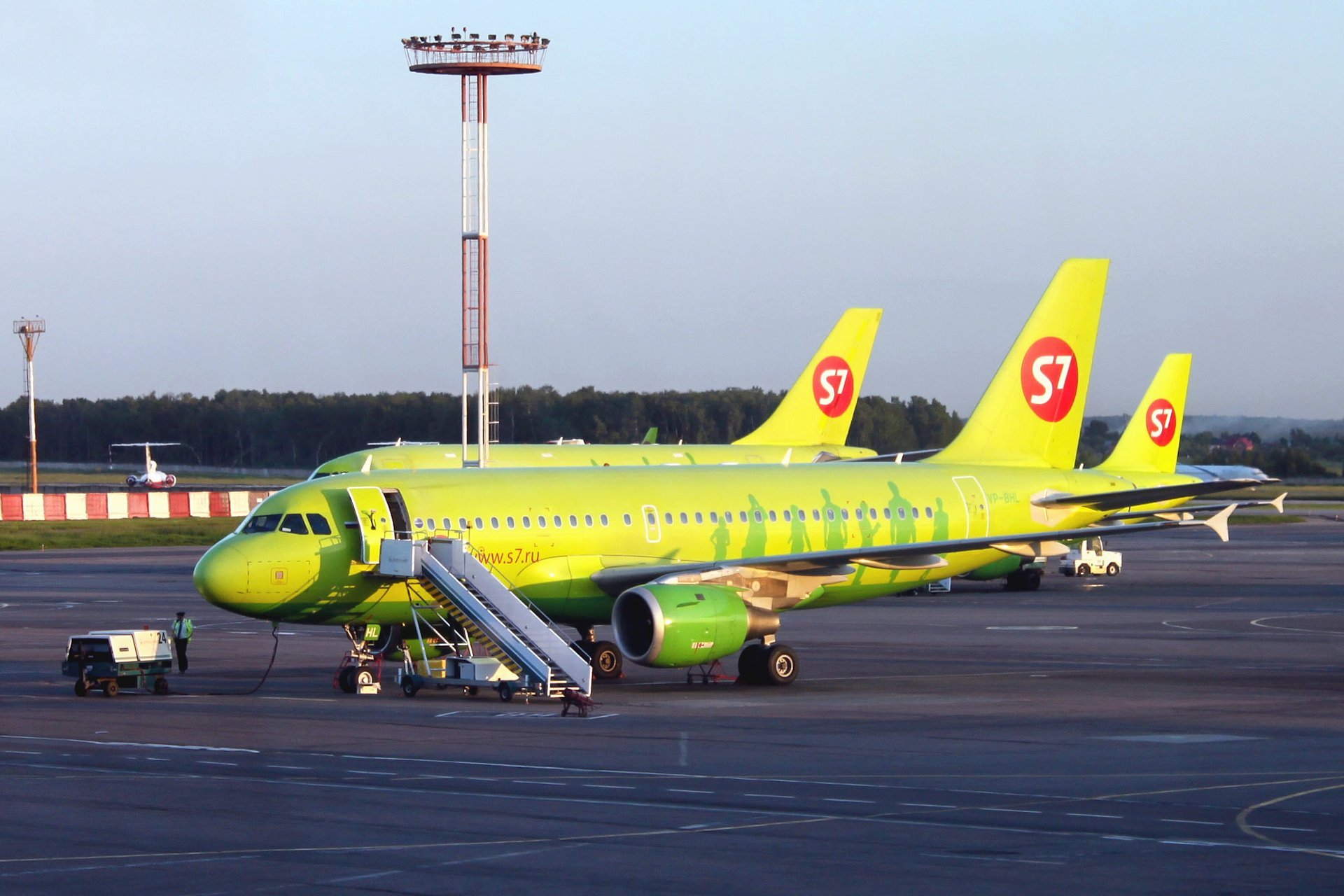 Джи эс 7. Самолёты авиакомпании s7 Airlines. S7. Самолет Севен 7. S7 Эйрлайнс самолеты.