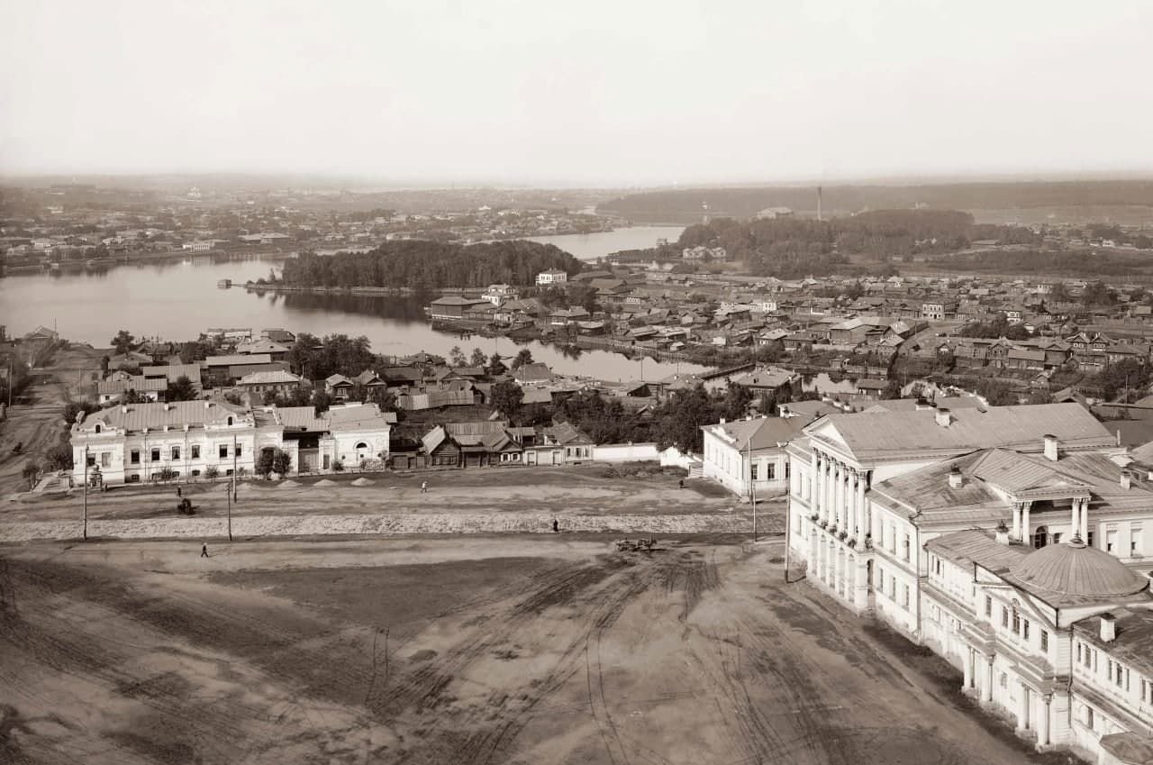 История города в фотографиях