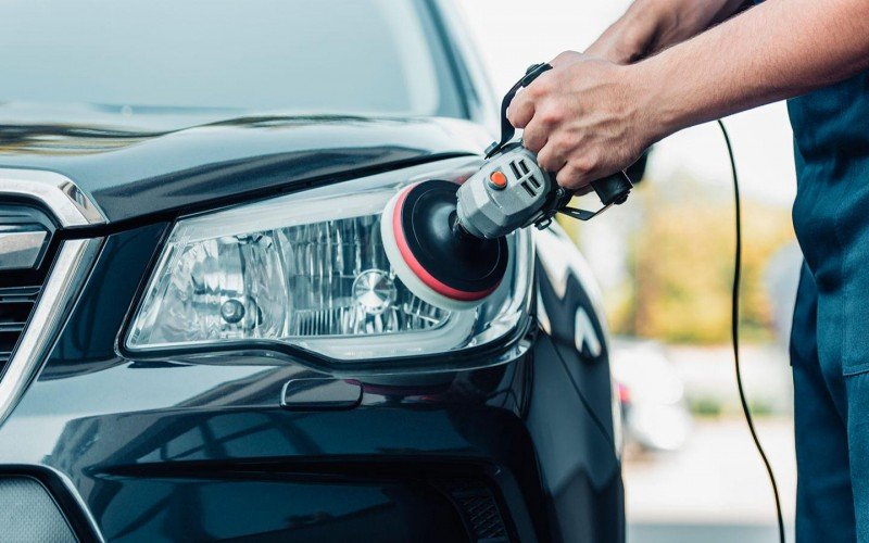 Как полировать фары автомобиля: три способа и советы эксперта | Wikeo ...