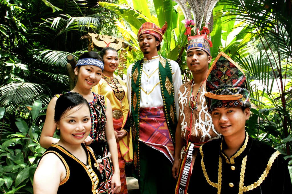 Этническая группа стран. Юго-Восточная Азия малайцы. Таиланд малайцы. Малайцы и Тайцы. Малайцы Индонезии.