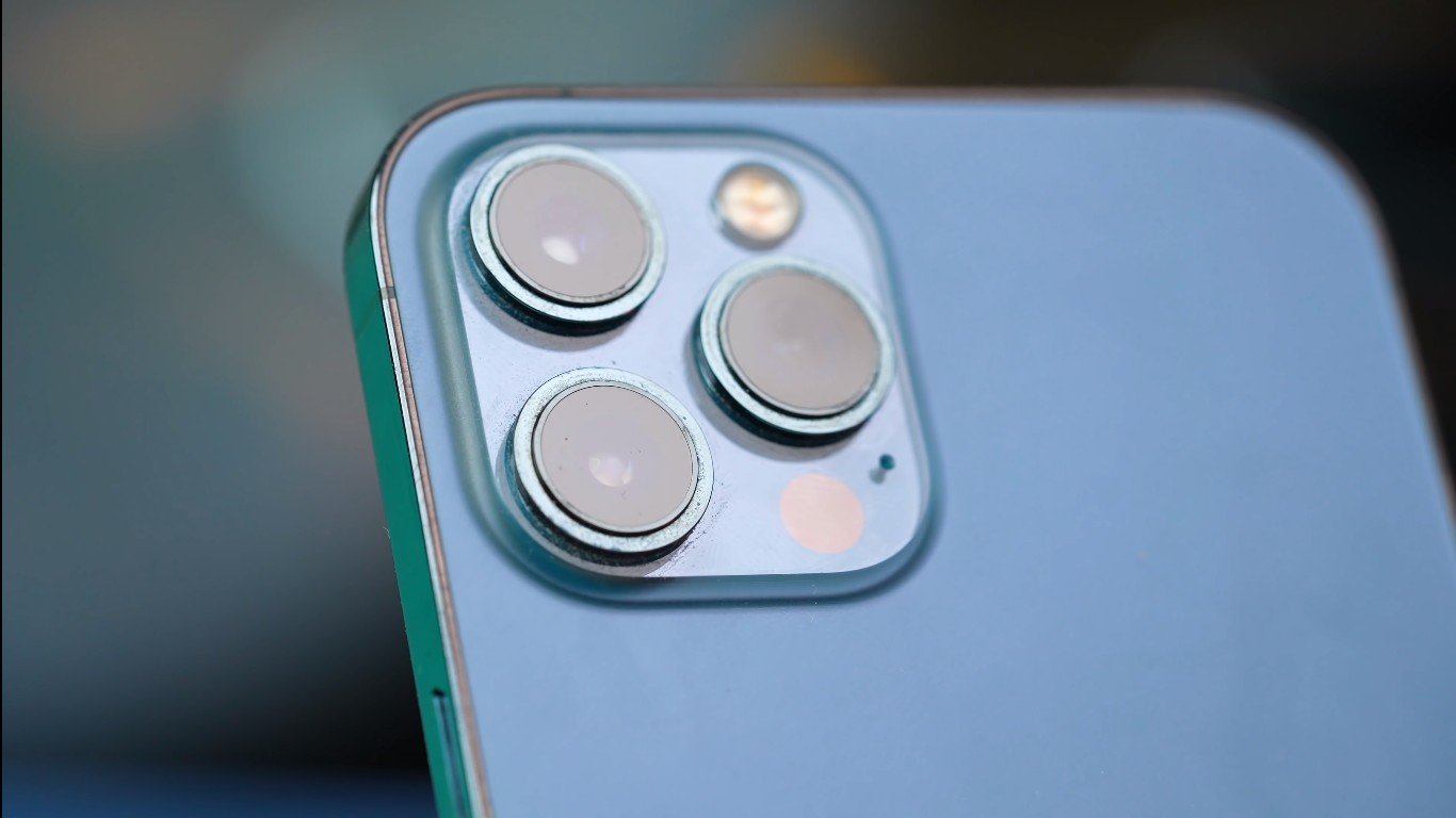 Iphone 13 Pro Max сломанная камера