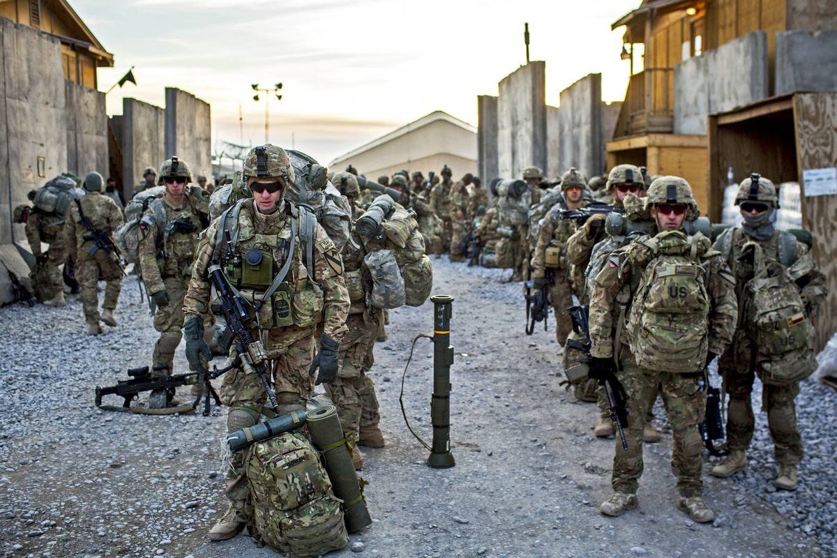 Американские военные афганистан. Армия США В Афганистане 2001. Вторжение США В Афганистан в 2001. Американцы в Афганистане 2001.