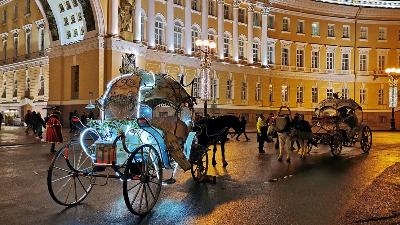 в санкт петербурге показать