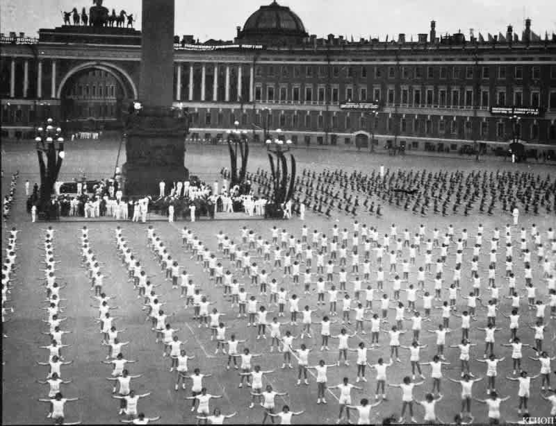 Первый парад физкультурников в Ленинграде,1933 год, Фото: © КГИОП