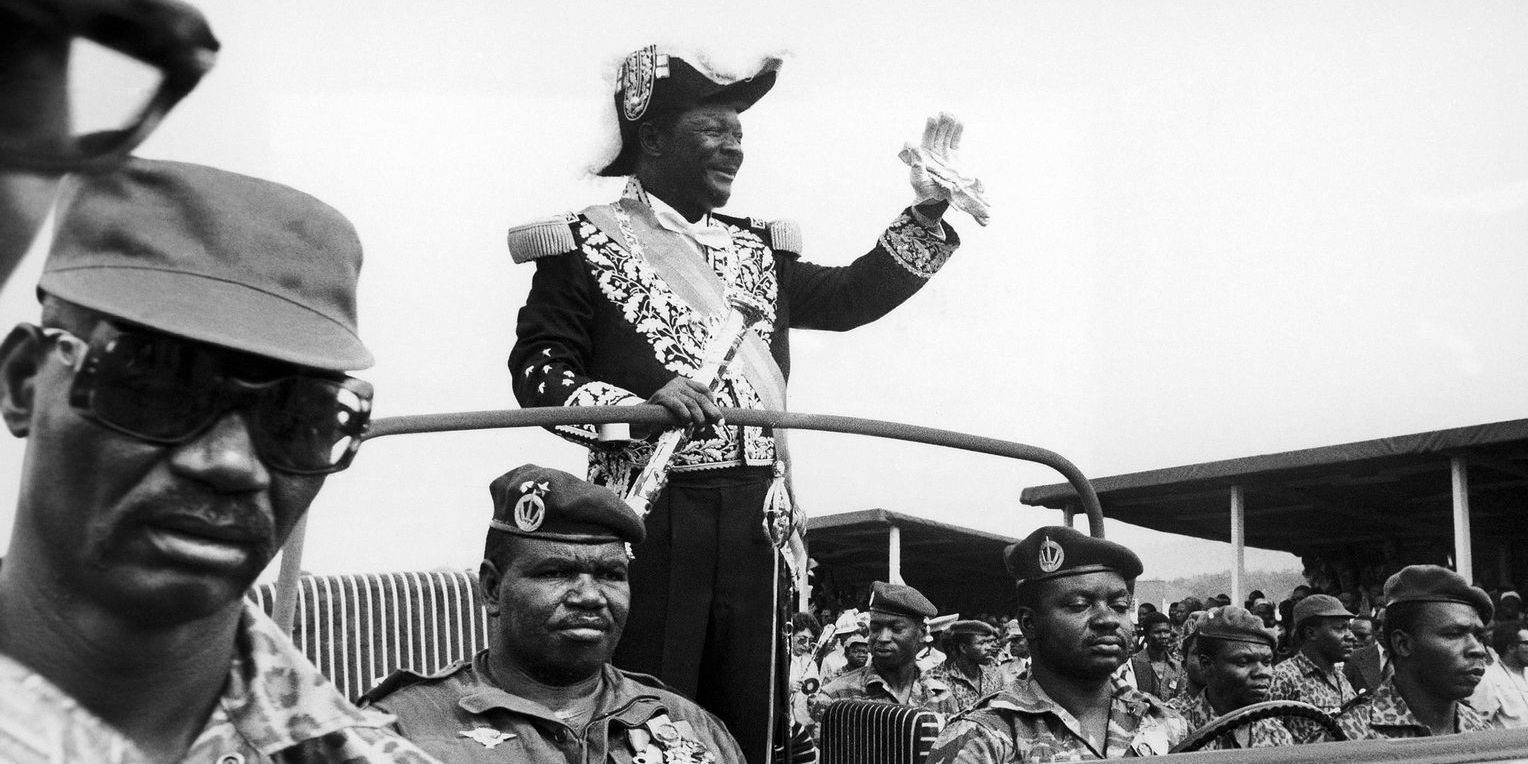 Бокасса людоед. Бокасса коронация. Император Бокасса коронация. Батиста диктатор Африка.
