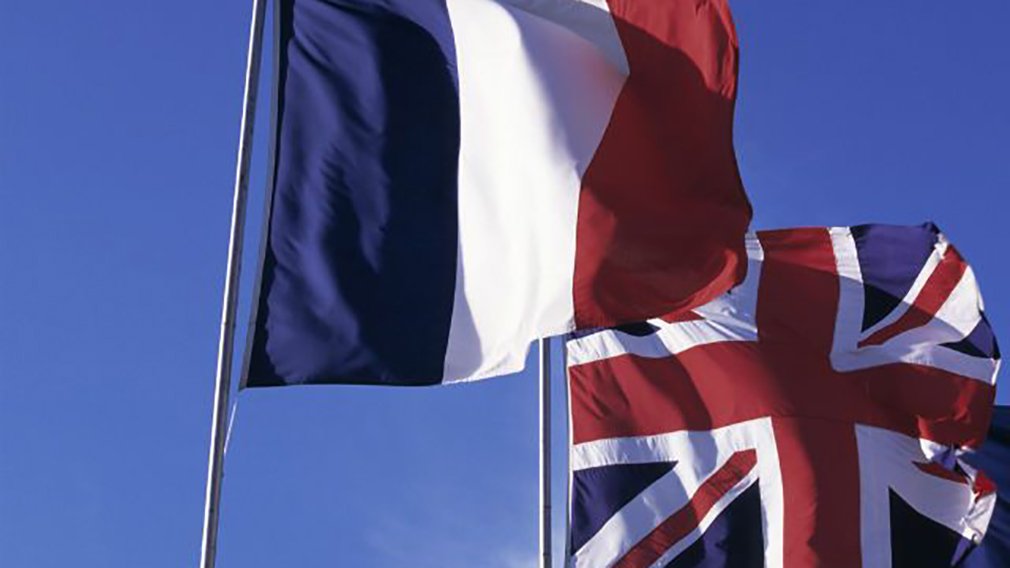 Угроза британии. Франция и Великобритания. Англия Франция. Британия и Франция. Флаг Франции и Великобритании.
